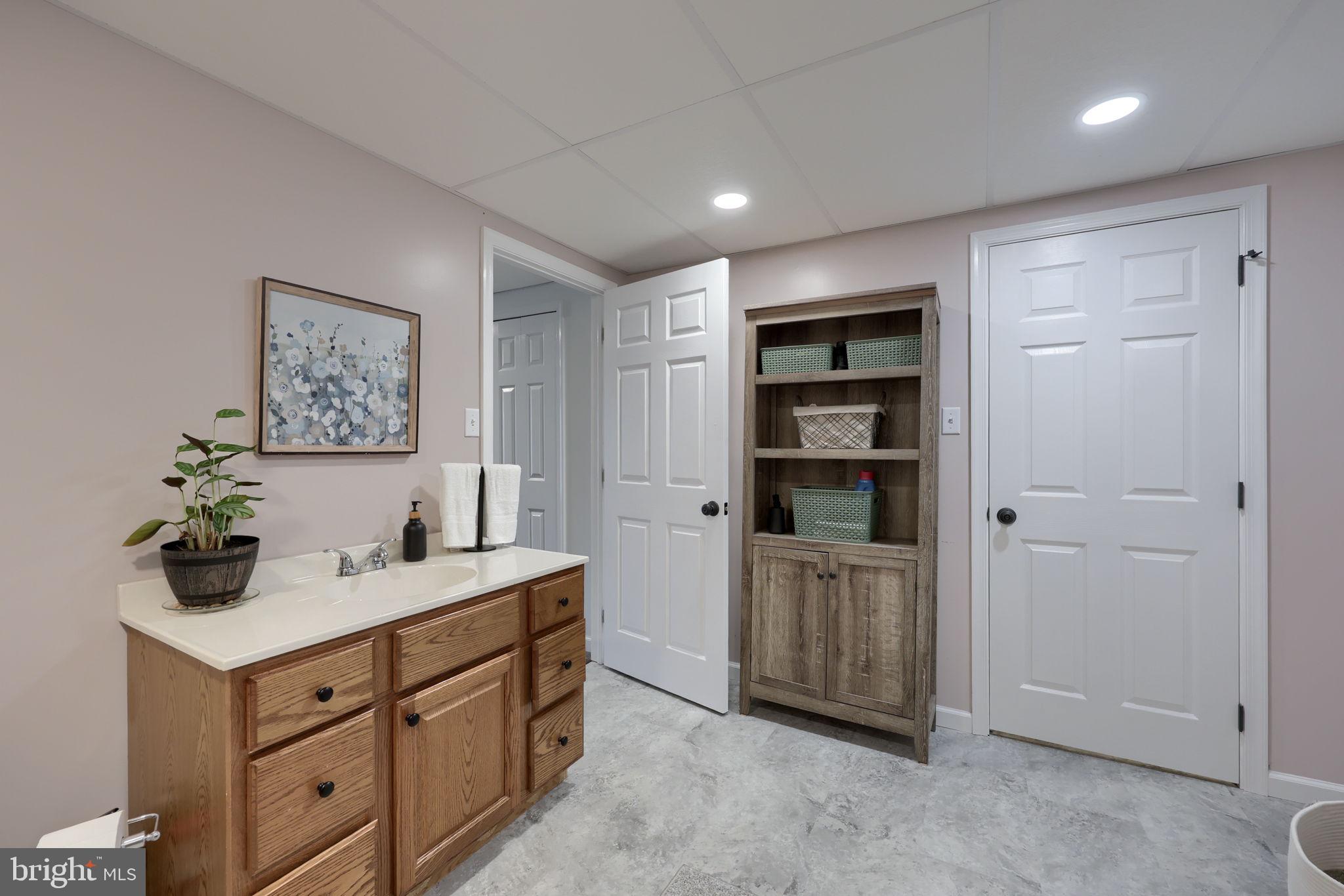 1977 Creek Road Manheim, PA 17545 - Photo 24 of 37 Gallery Image 24