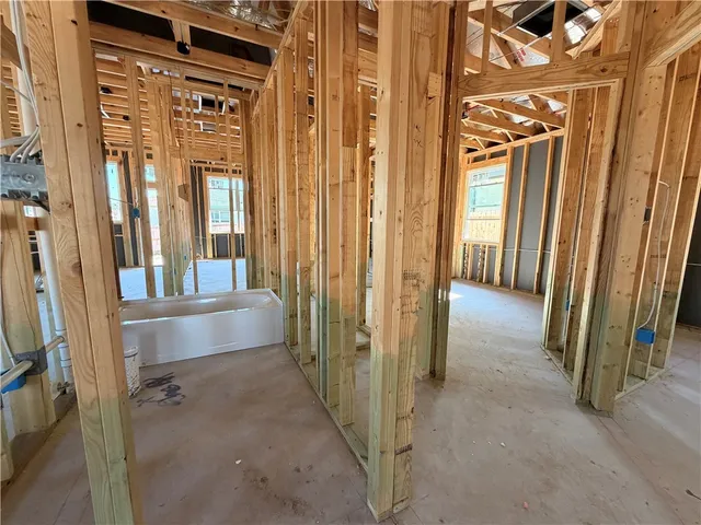 a view of livingroom with furniture