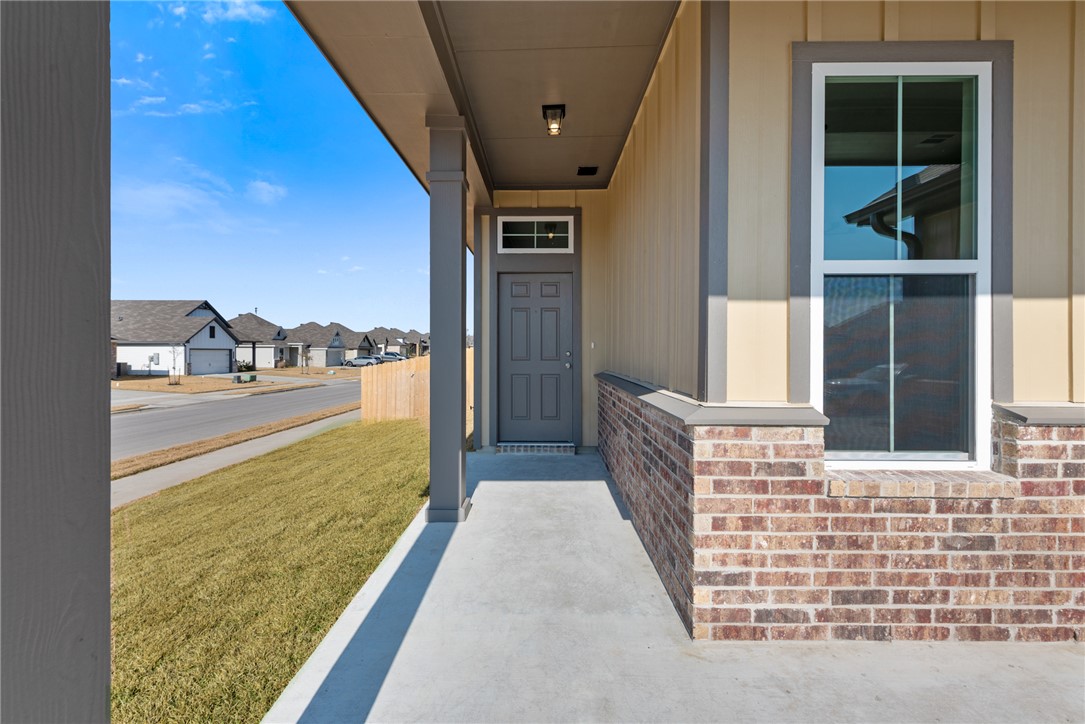 2220 Amber Court Bryan, TX 77807 - Photo 7 of 35 a balcony with an outdoor space