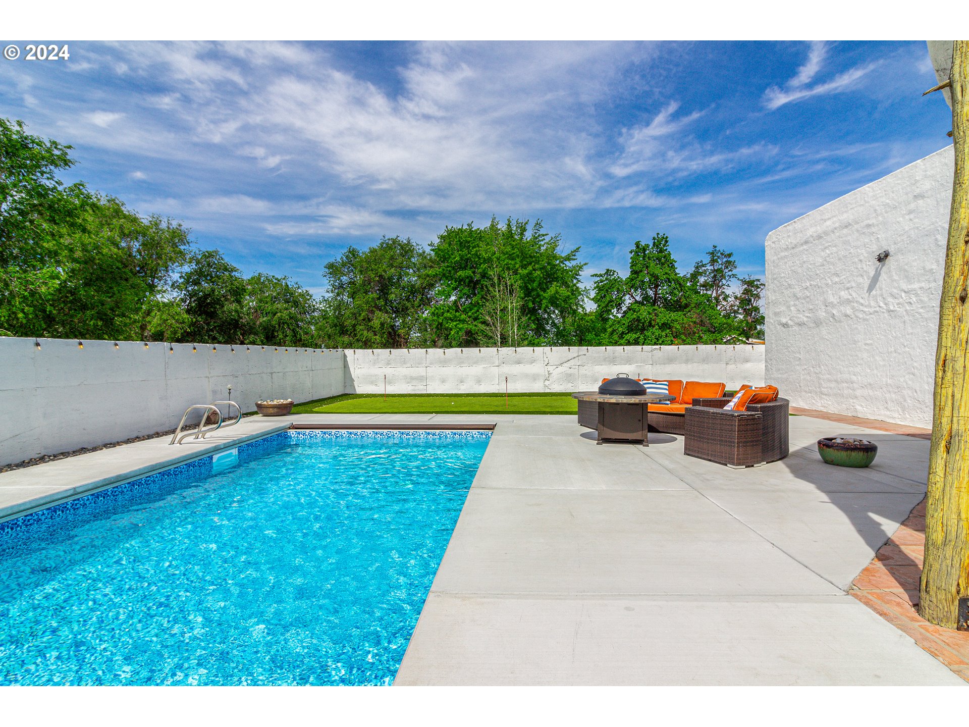 832 East Main Street Hermiston, OR 97838 - Photo 32 of 48 a view of outdoor space and yard