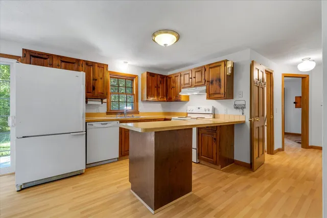 $799,000 | 152 Wakeby Road, Marstons Mills, MA 02648