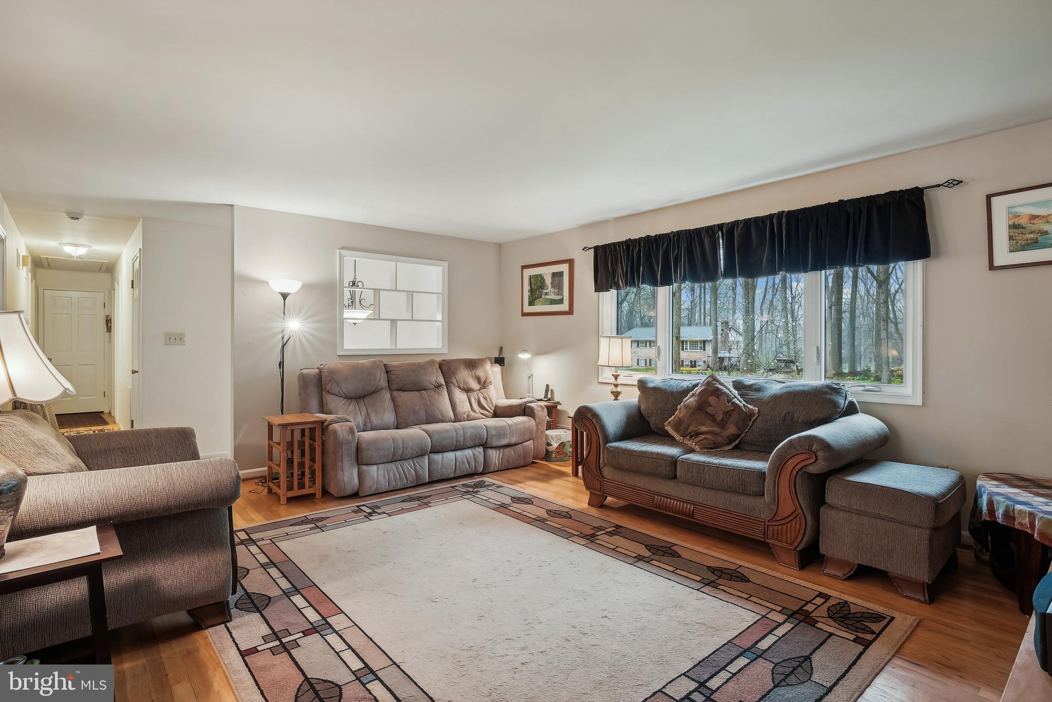 5103 Gunpowder Road Fairfax, VA 22030 - Photo 8 of 31 living room