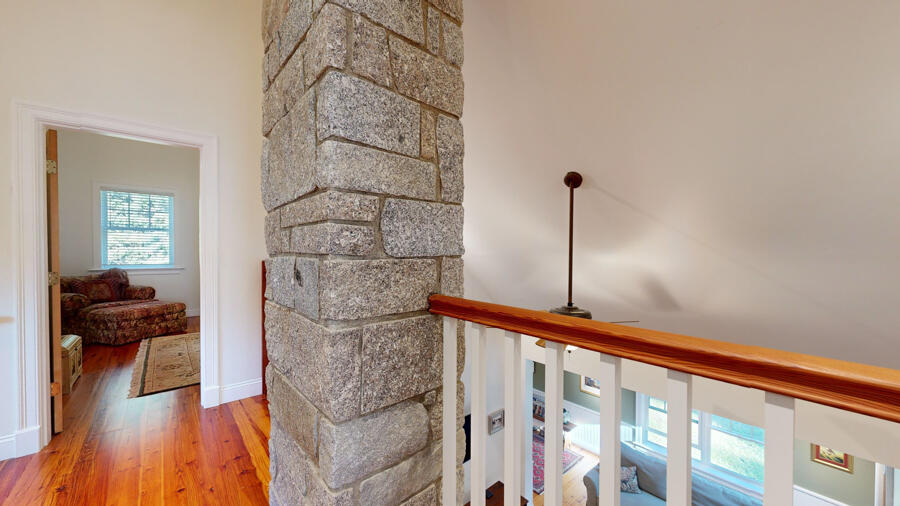 29 Boulder Hill Road Tenants Harbor, ME 04860 - Photo 67 of 90 2nd Floor Bedroom Suite #3