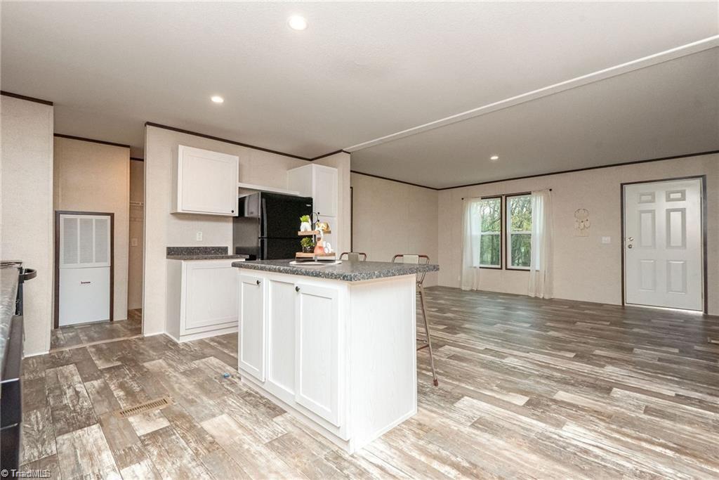 333 Johnson Road North Wilkesboro, NC 28659 - Photo 12 of 40