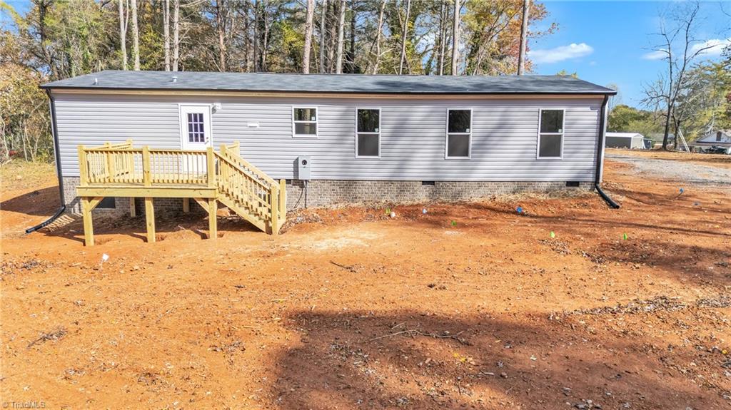 333 Johnson Road North Wilkesboro, NC 28659 - Photo 4 of 40