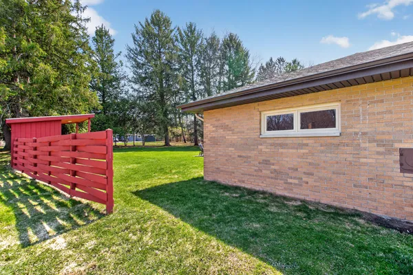 $249,900 | 1097 Westfield Drive, Jackson, MI 49203