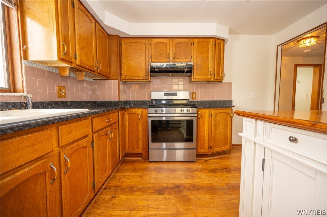 358 Weimar Street Buffalo, NY 14206 - Photo 7 of 40