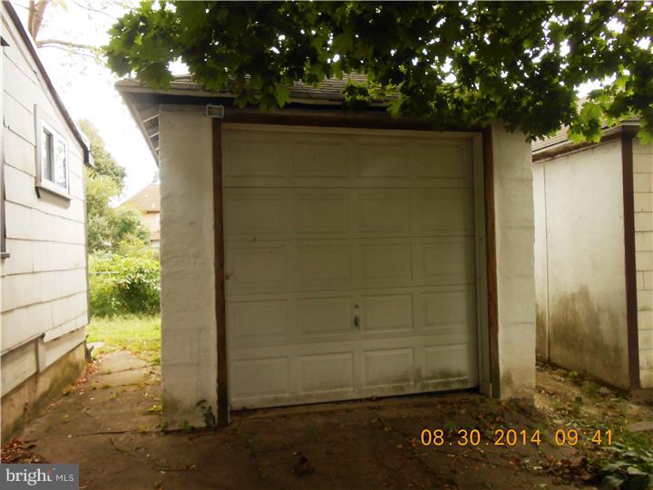 12 West Ridley Avenue Ridley Park, PA 19078 - Photo 3 of 18 Garage