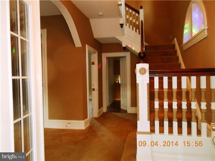 12 West Ridley Avenue Ridley Park, PA 19078 - Photo 5 of 18 Foyer