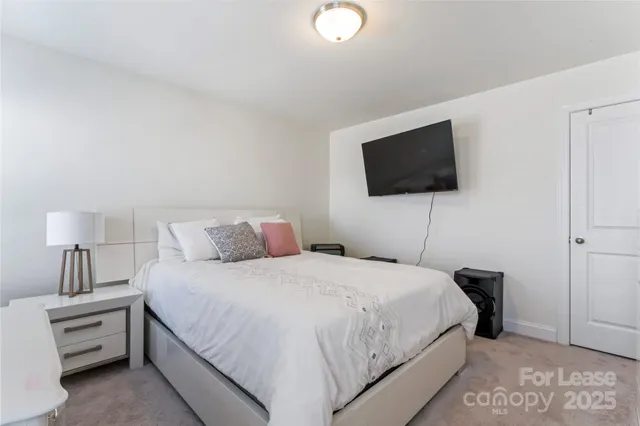 $2,300 | 116 Farrier Lane, Statesville, NC 28677