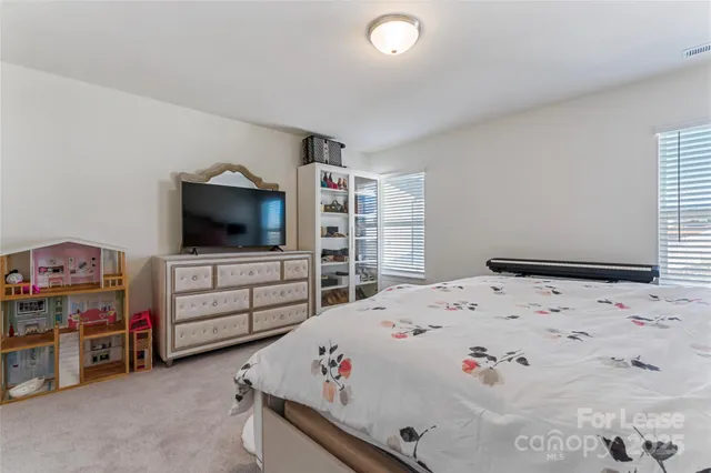 $2,300 | 116 Farrier Lane, Statesville, NC 28677