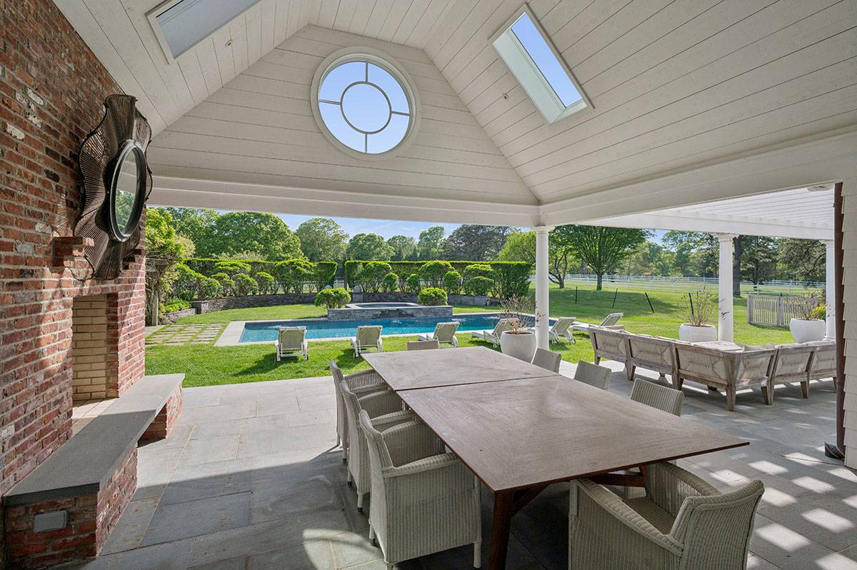 1 Green Hollow Road East Hampton, NY 11937 - Photo 31 of 36