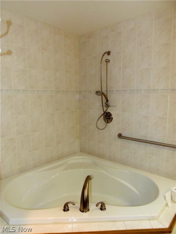 4586 South Arlington Road Uniontown, OH 44685 - Photo 14 of 35