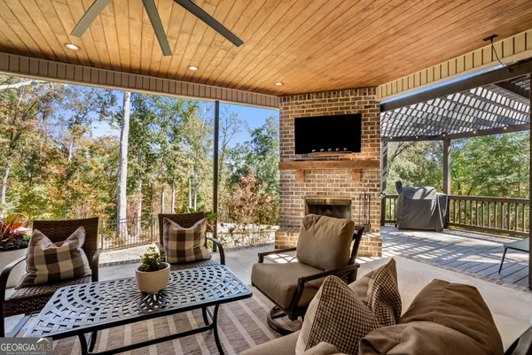 $879,900 | 206 Altamaha Way, Bonaire, GA 31005
