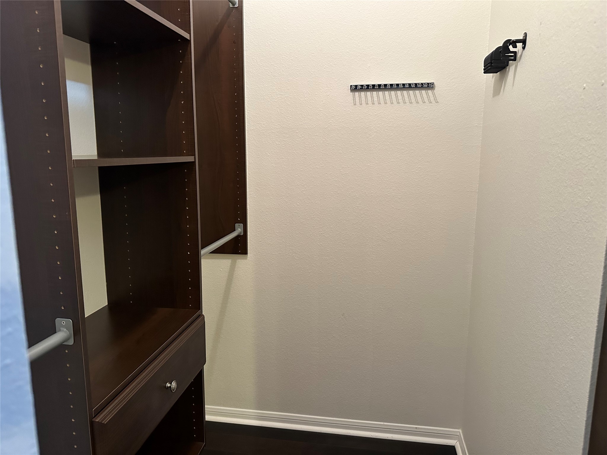 3800 Tanglewilde Street, Unit 504 Houston, TX 77063 - Photo 9 of 20 a bathroom with a shower