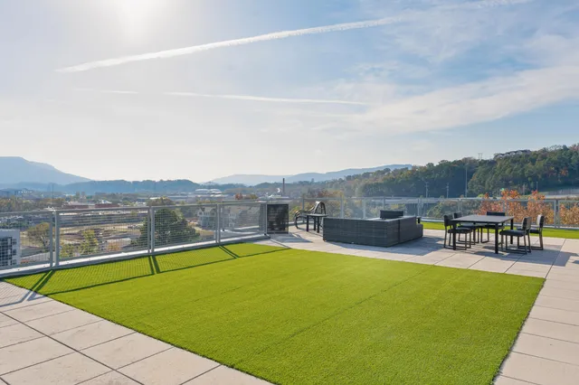 $489,000 | 411 Fairpoint Street, Unit 306, Chattanooga, TN 37405