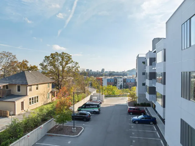 $489,000 | 411 Fairpoint Street, Unit 306, Chattanooga, TN 37405