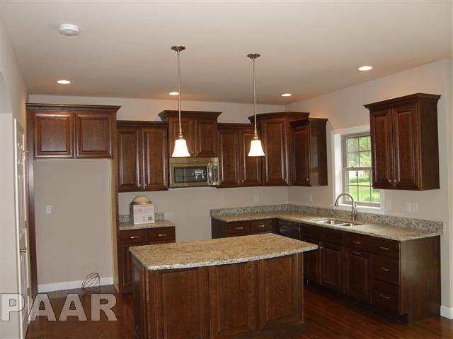 6619 North Mount Hawley Road Peoria, IL 61614 - Photo 2 of 10 Gallery Image 2