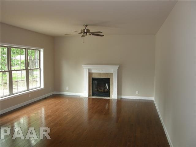 6619 North Mount Hawley Road Peoria, IL 61614 - Photo 4 of 10 Gallery Image 4