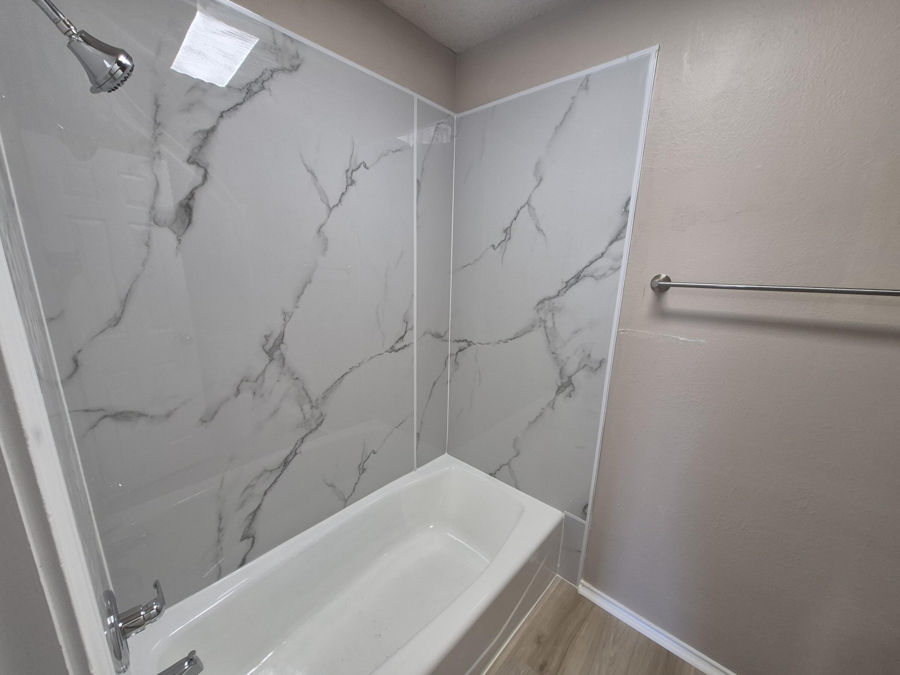 5209 95th Street Lubbock, TX 79424 - Photo 19 of 27 Primary Bath