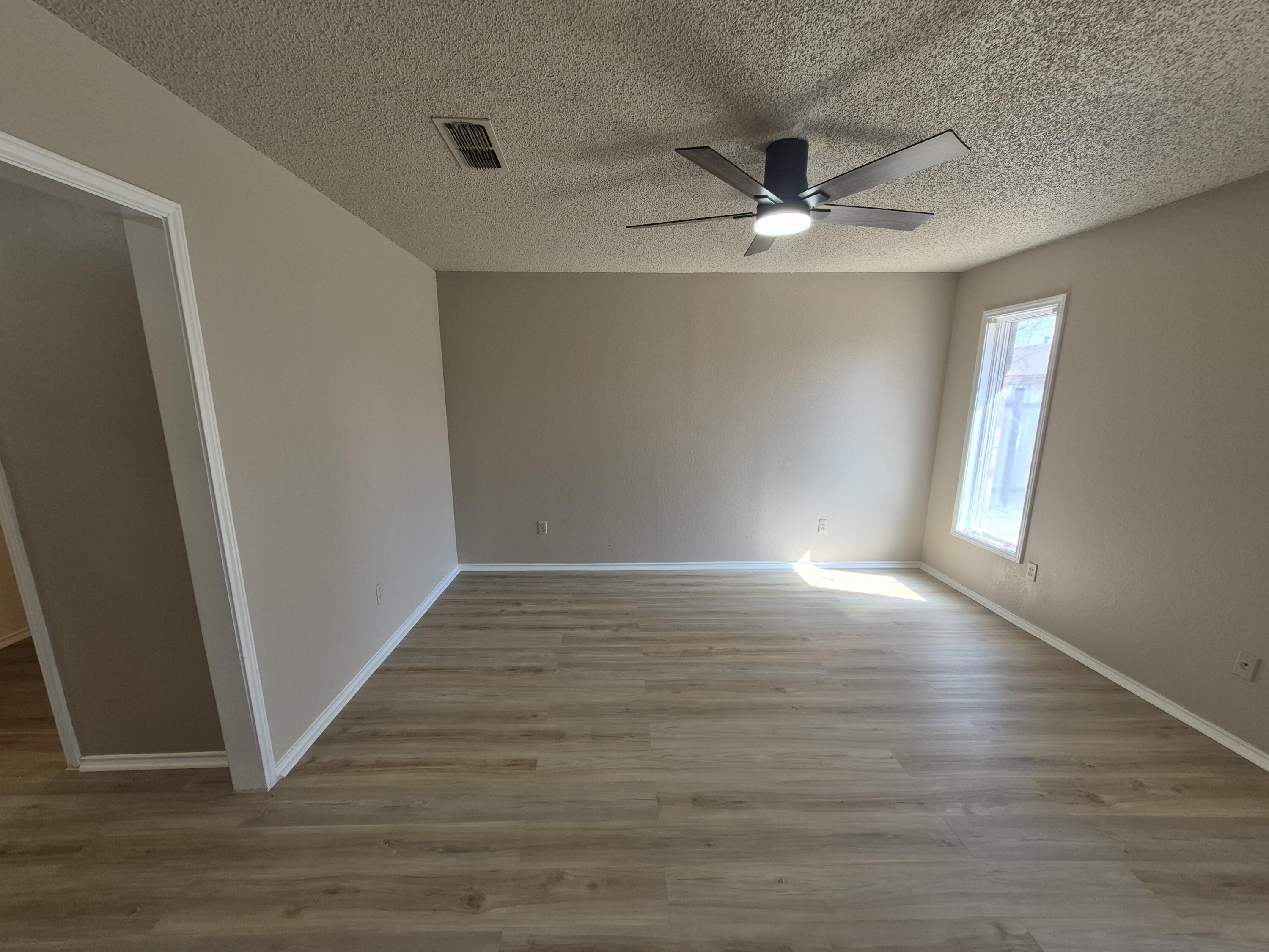 5209 95th Street Lubbock, TX 79424 - Photo 10 of 27 Primary Room