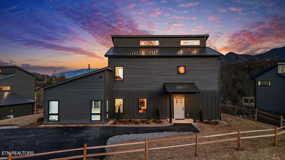 644 Ridge Top Loop Gatlinburg, TN 37738 - Photo 29 of 32 Gallery Image 29
