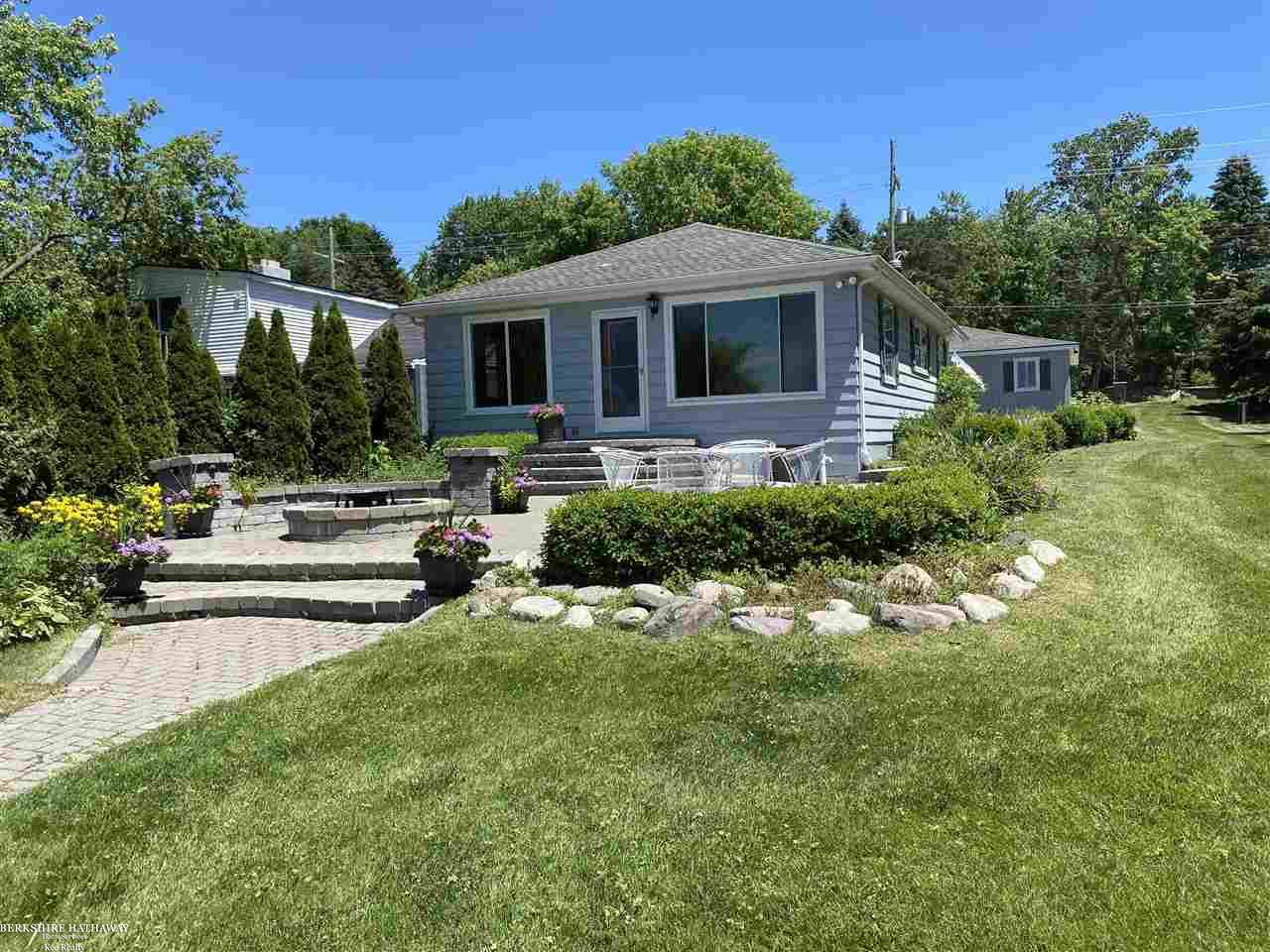 1845 North Rochester Road Leonard, MI 48367 - Photo 2 of 32 50079156-1.JPG