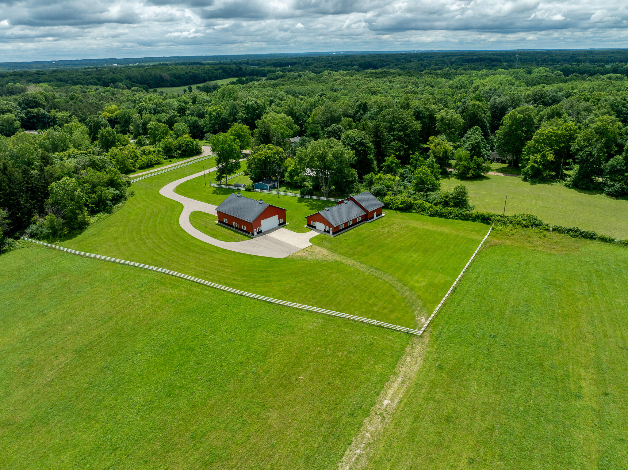 369 Weiser Road Niles, MI 49120 - Photo 3 of 30 DJI_0408