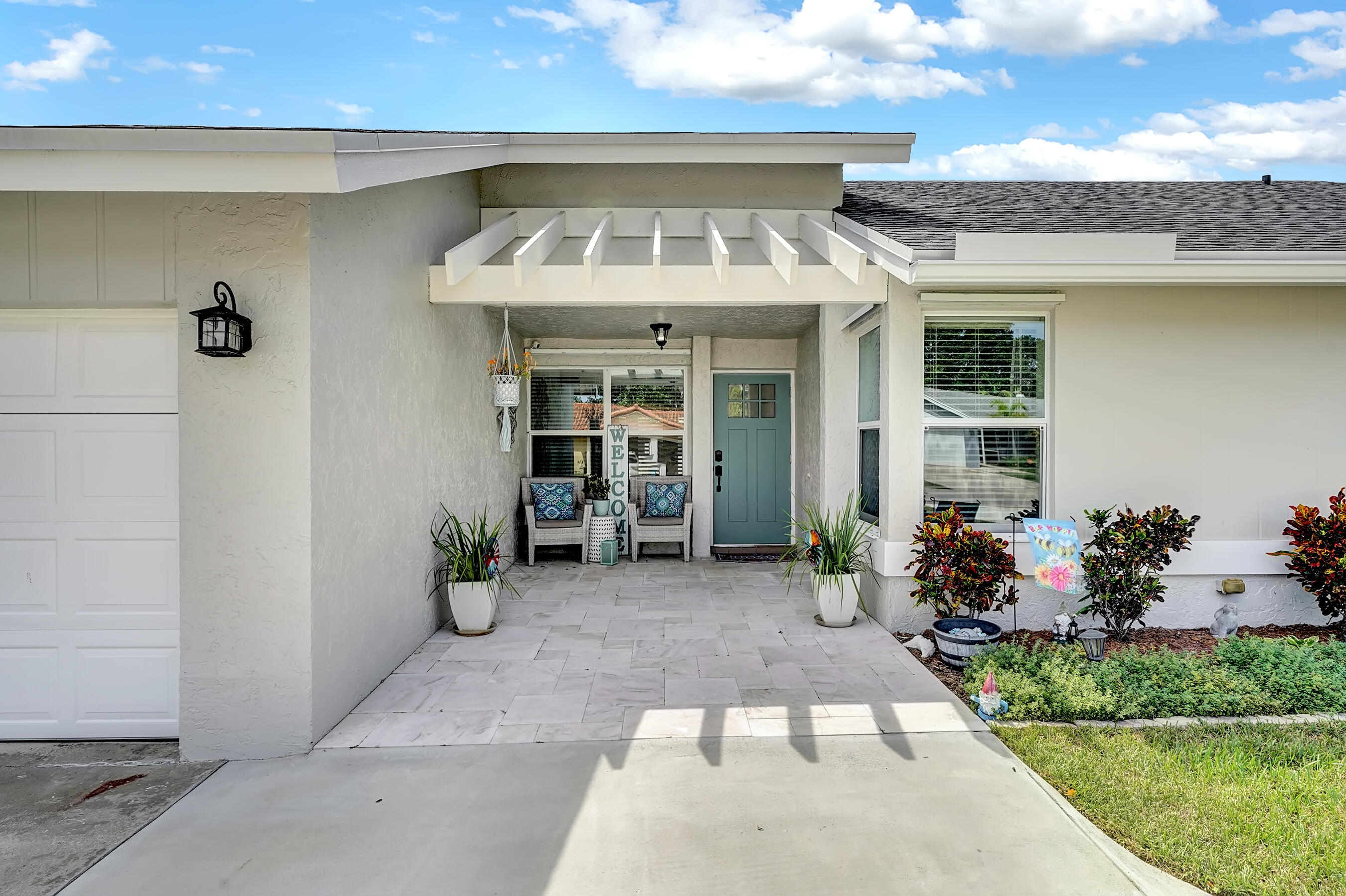 19495 Hampton Drive Boca Raton, FL 33434 - Photo 3 of 30 C45A84F6-24EA-4803-A333-1B5A59FBD997