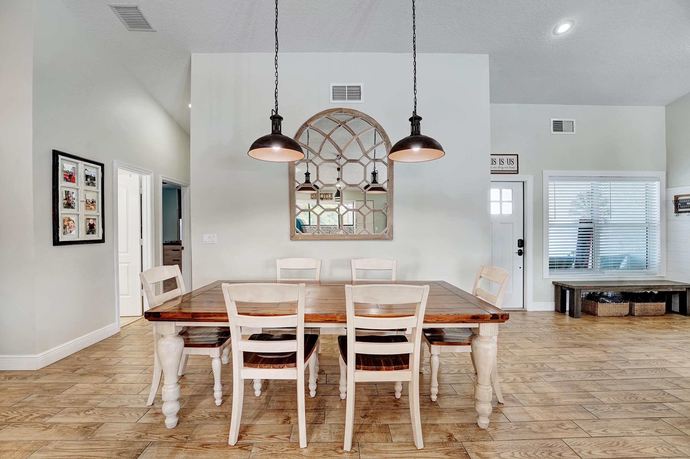 19495 Hampton Drive Boca Raton, FL 33434 - Photo 10 of 30 2CCB3DCA-AC90-4787-A008-8E313D29C214