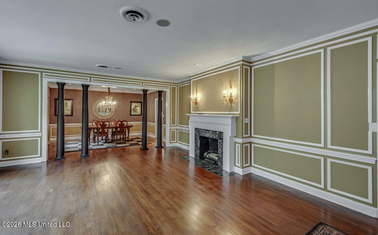 1016 Meadowbrook Road Jackson, MS 39206 - Photo 4 of 33 enBIV_ag