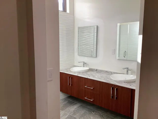 $1,145,000 | 85 Cleveland Street, Unit 202, Greenville, SC 29601