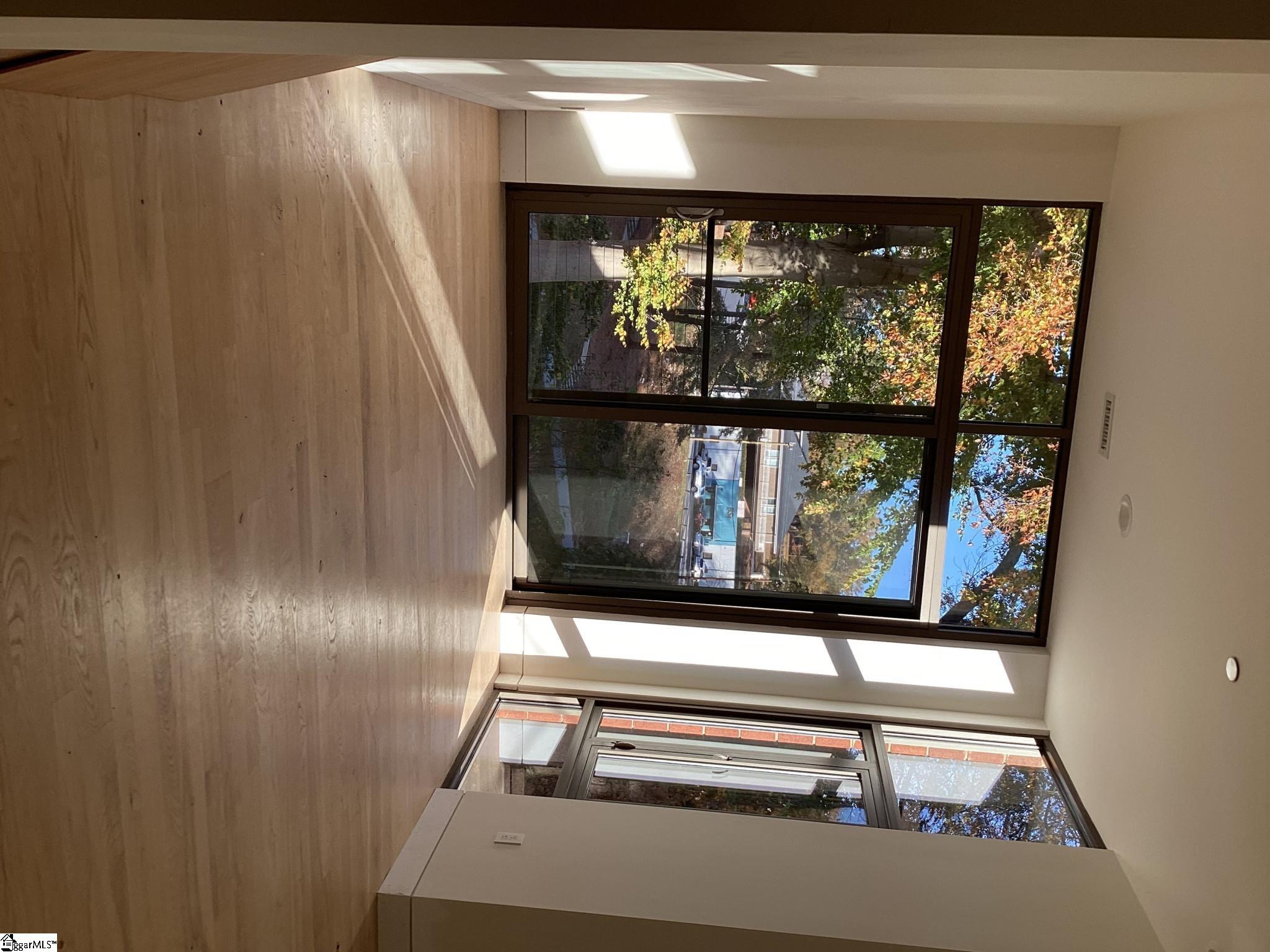 85 Cleveland Street, Unit 202 Greenville, SC 29601 - Photo 9 of 15