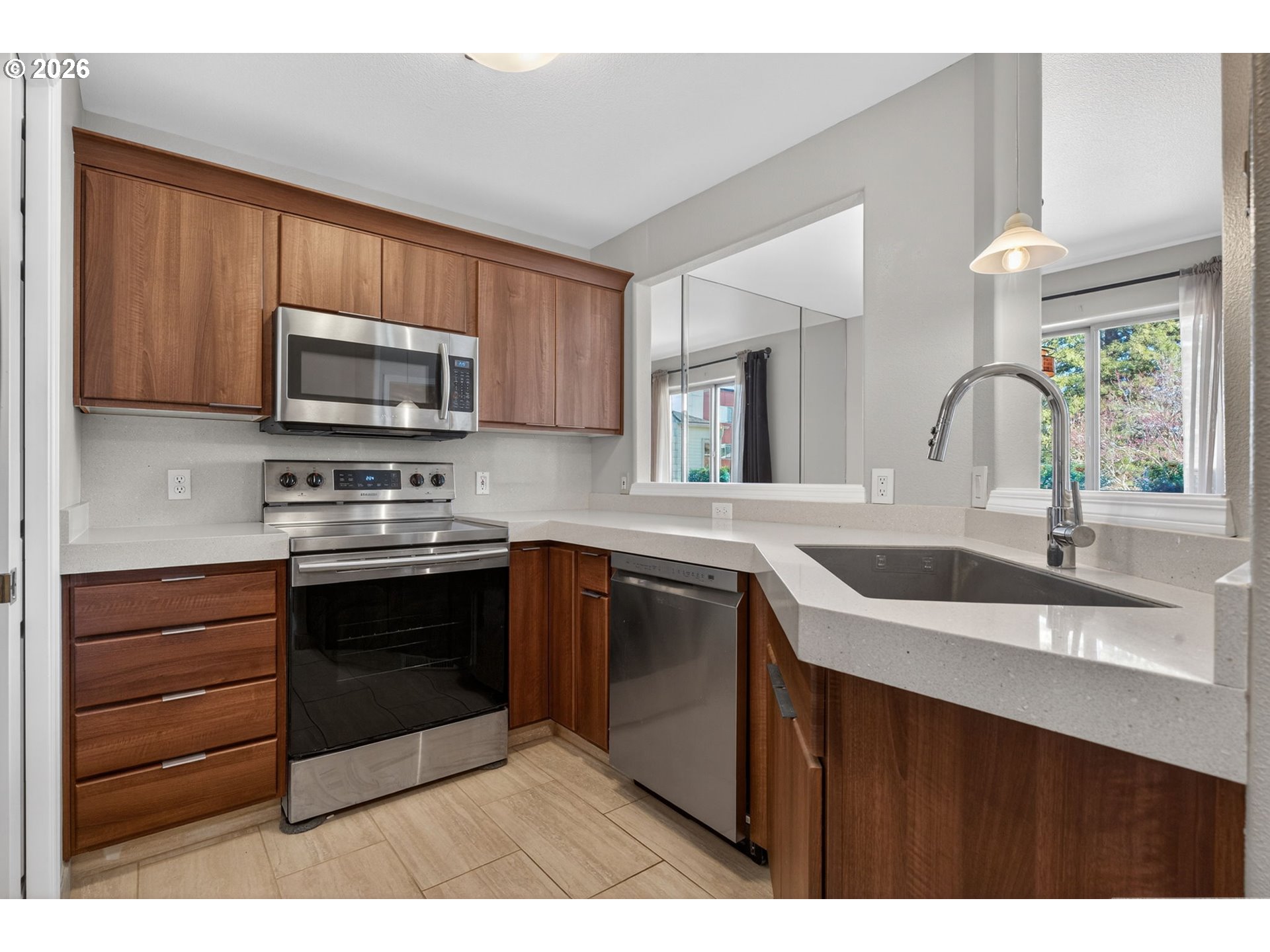 18720 Southwest Boones Ferry Road Tualatin, OR 97062 - Photo 8 of 47 Gallery Image 8