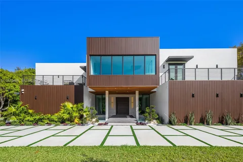 $10,400,000 | 6445 Southwest 129th Terrace, Pinecrest, FL 33156