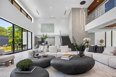 $10,400,000 | 6445 Southwest 129th Terrace, Pinecrest, FL 33156