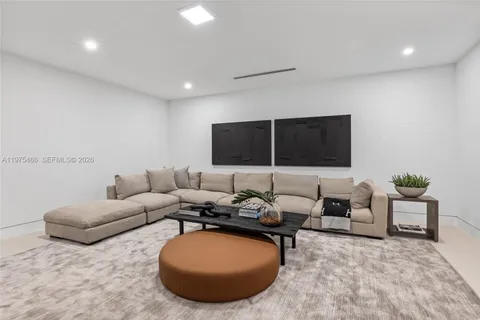 $10,400,000 | 6445 Southwest 129th Terrace, Pinecrest, FL 33156