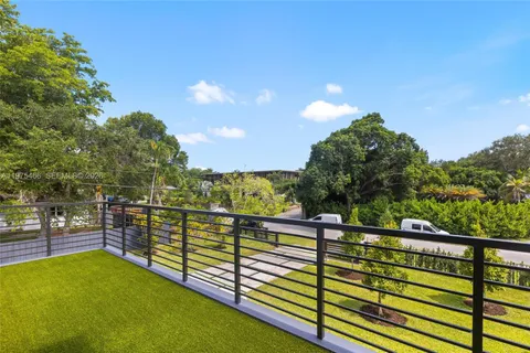 $10,400,000 | 6445 Southwest 129th Terrace, Pinecrest, FL 33156