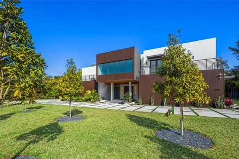 $10,400,000 | 6445 Southwest 129th Terrace, Pinecrest, FL 33156