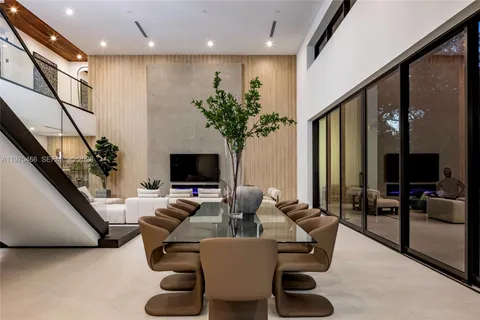 $10,400,000 | 6445 Southwest 129th Terrace, Pinecrest, FL 33156