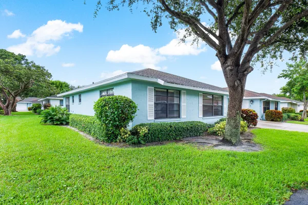 $225,000 | 4360 Eucalyptus Tree Court, Unit A, Boynton Beach, FL 33436