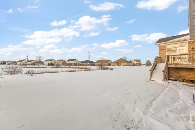 a view of an ocean with city view