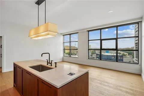 $739,000 | 1001 Julia Street, Unit 5A, New Orleans, LA 70113