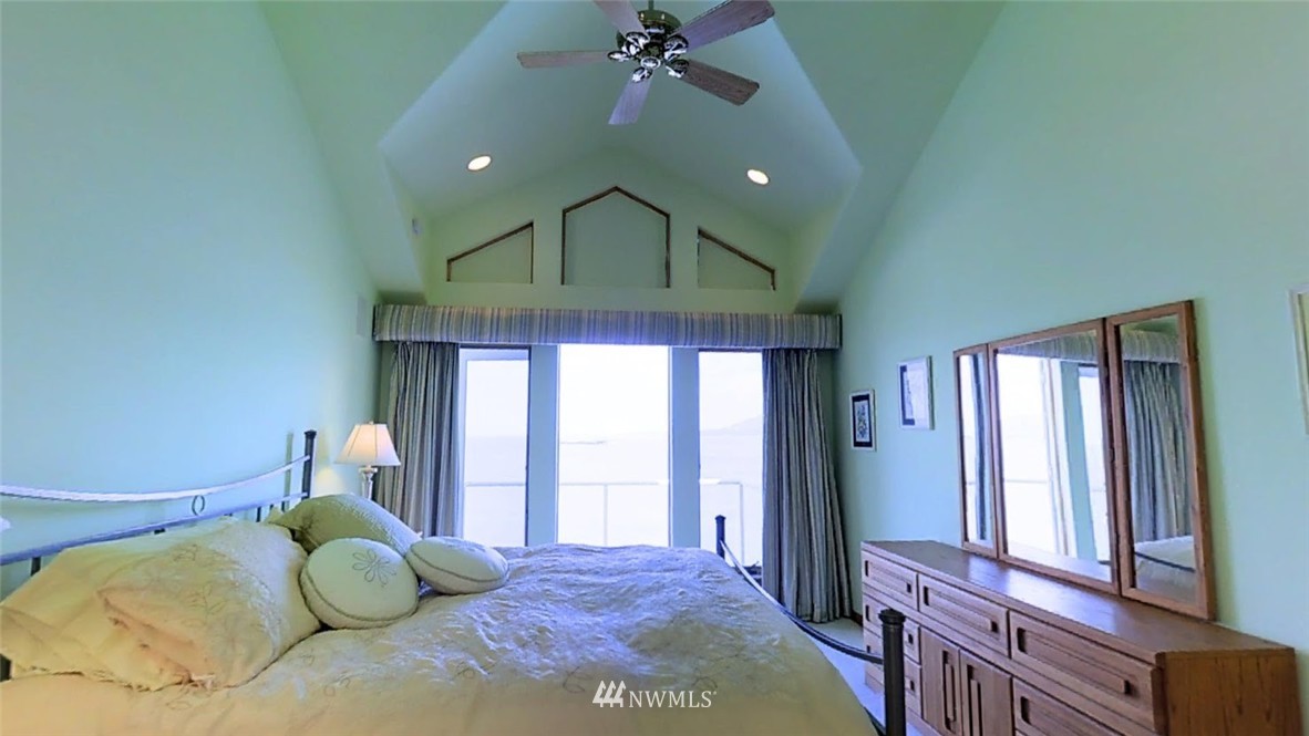 4844 G Loop Bow, WA 98232 - Photo 14 of 25