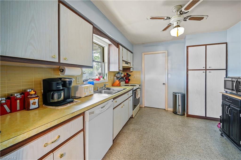 1814 Malone Street Lehigh Acres, FL 33936 - Photo 8 of 22 Gallery Image 8