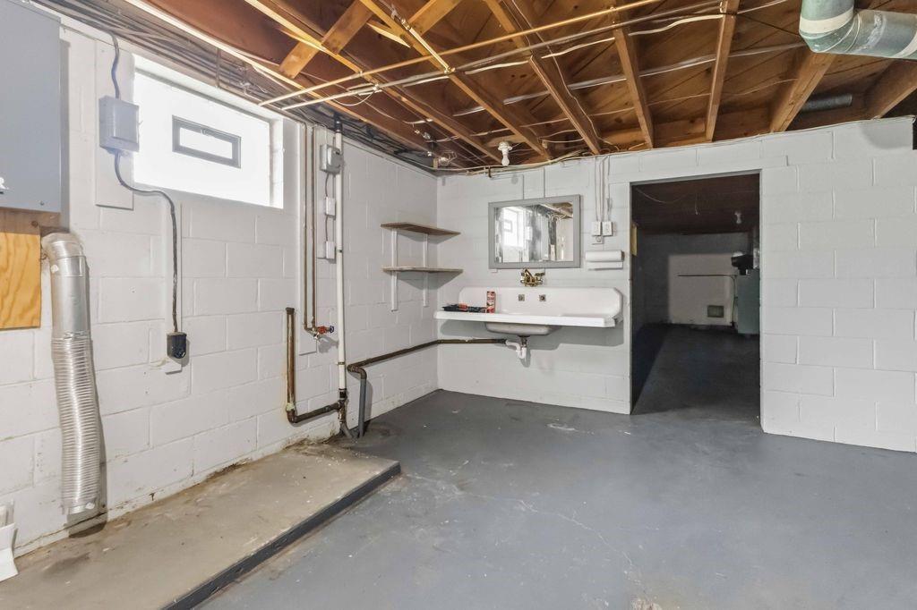 425 Spring Road Brownsville, PA 15417 - Photo 35 of 40 Gallery Image 35