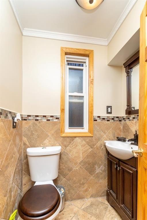 153 Bainbridge Street Brooklyn, NY 11233 - Photo 7 of 21