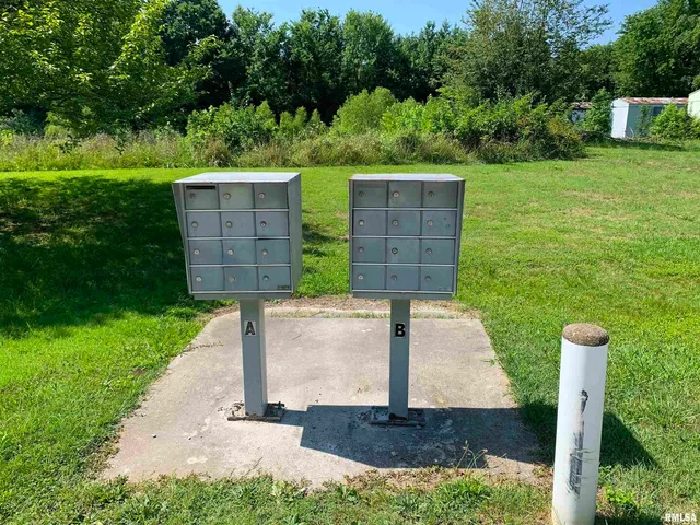 $312,500 | 5281-5287 Country Club Road, Unit 1 2, Murphysboro, IL 62966