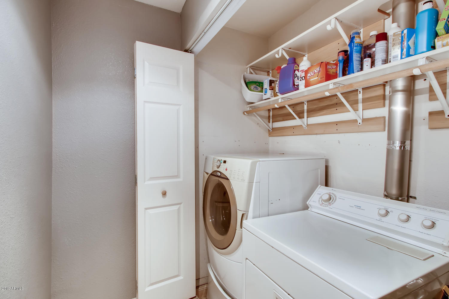 5945 East Thomas Road Scottsdale, AZ 85251 - Photo 16 of 33 a utility room with dryer and washer
