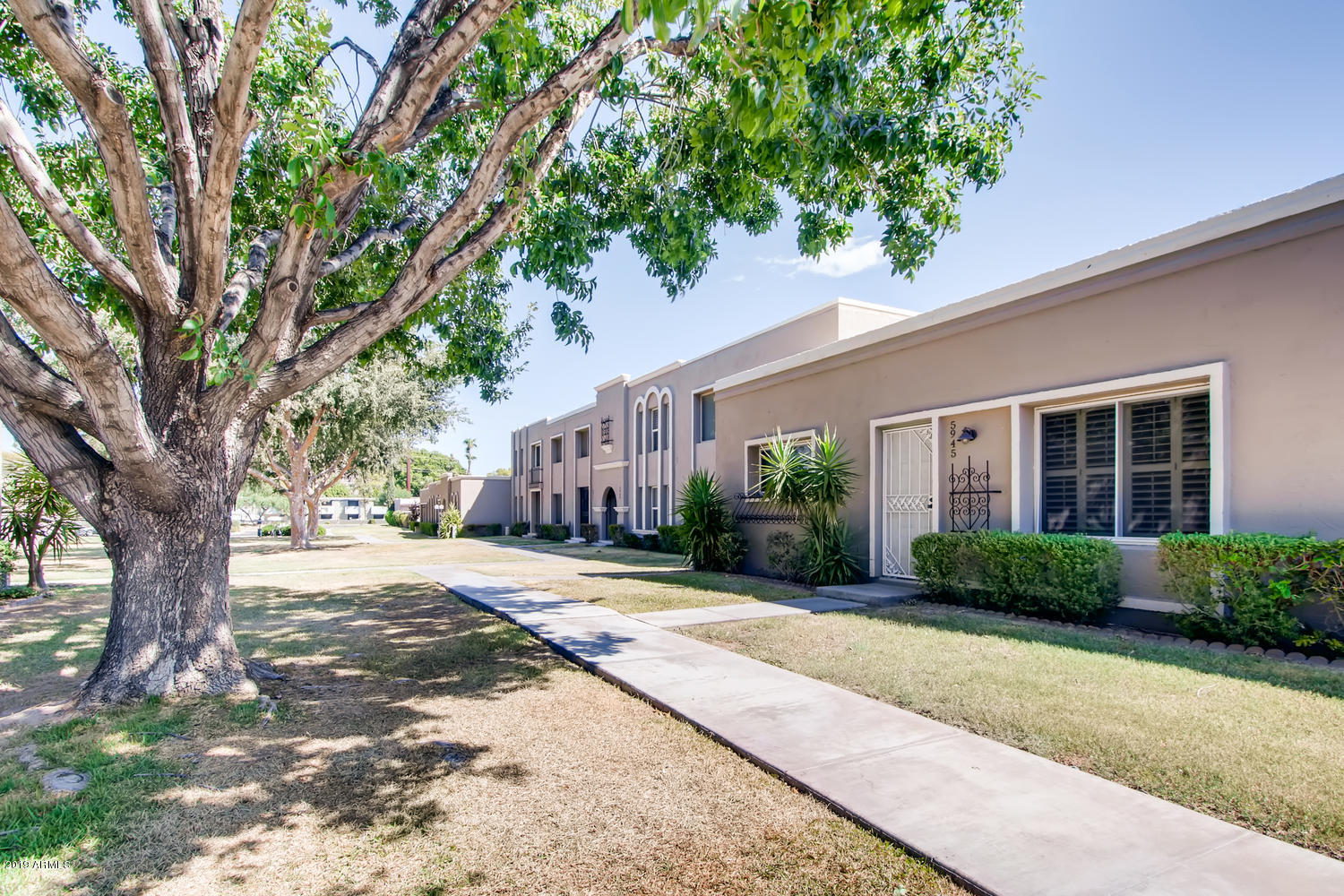 5945 East Thomas Road Scottsdale, AZ 85251 - Photo 28 of 33 5945 E THOMAS RD Scottsdale AZ-large-002